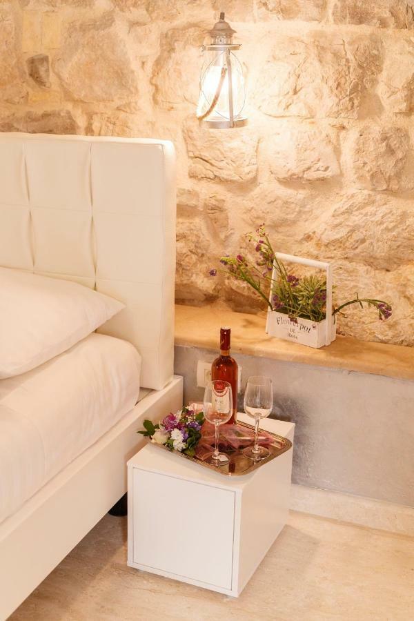 Stone House Luxury Rooms Split Exterior photo