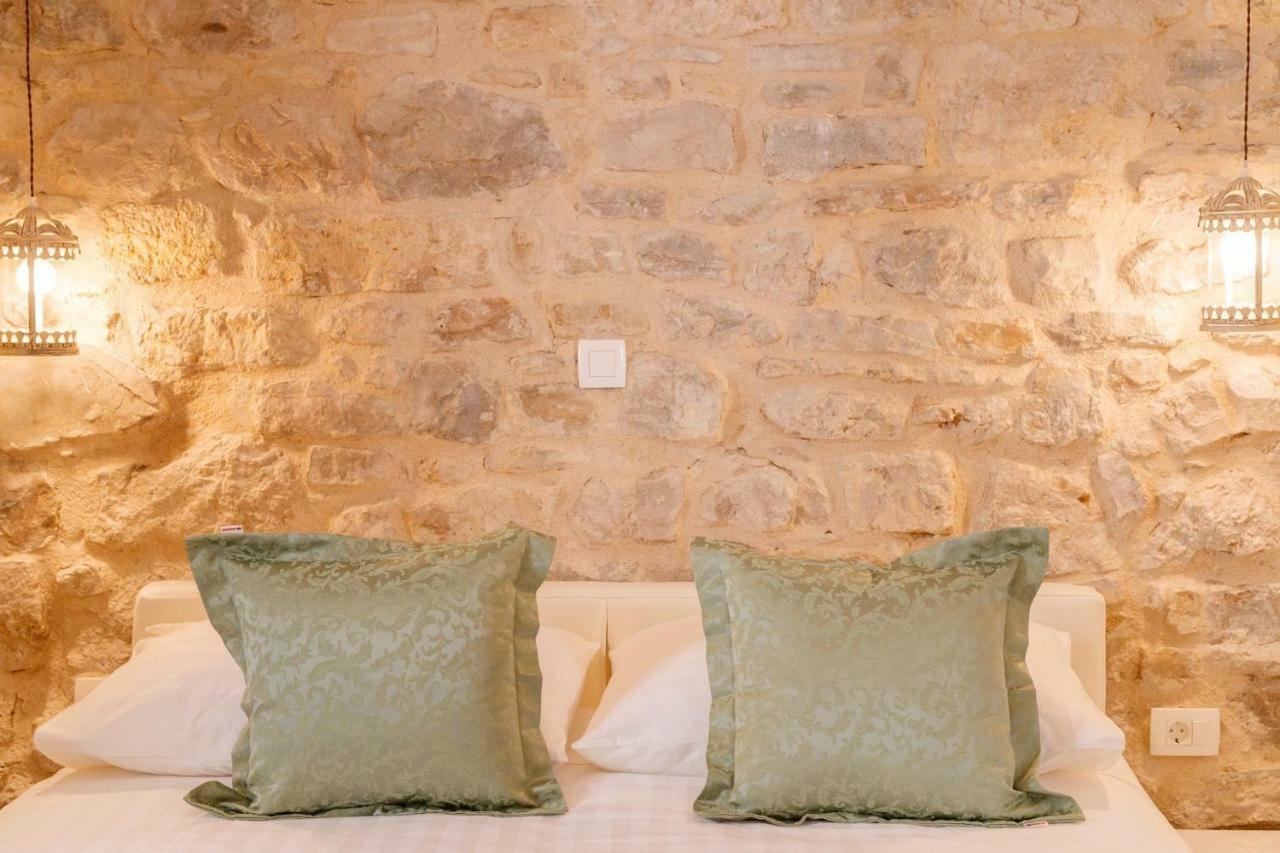 Stone House Luxury Rooms Split Exterior photo